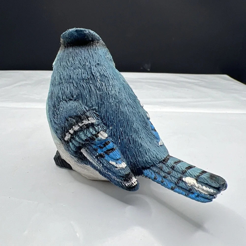Leaf & Petal Textured Blue Jay Bird Figurine Painted Resin Garden Shelf Decor
